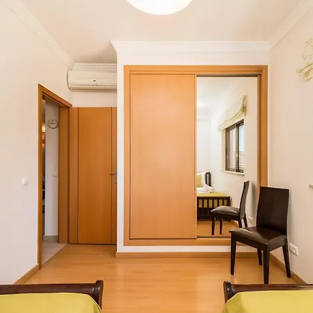 Vandalou By Alzira Apartment